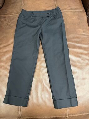 White House Black Market Black Cropped Dress Pants sz 0. #276
